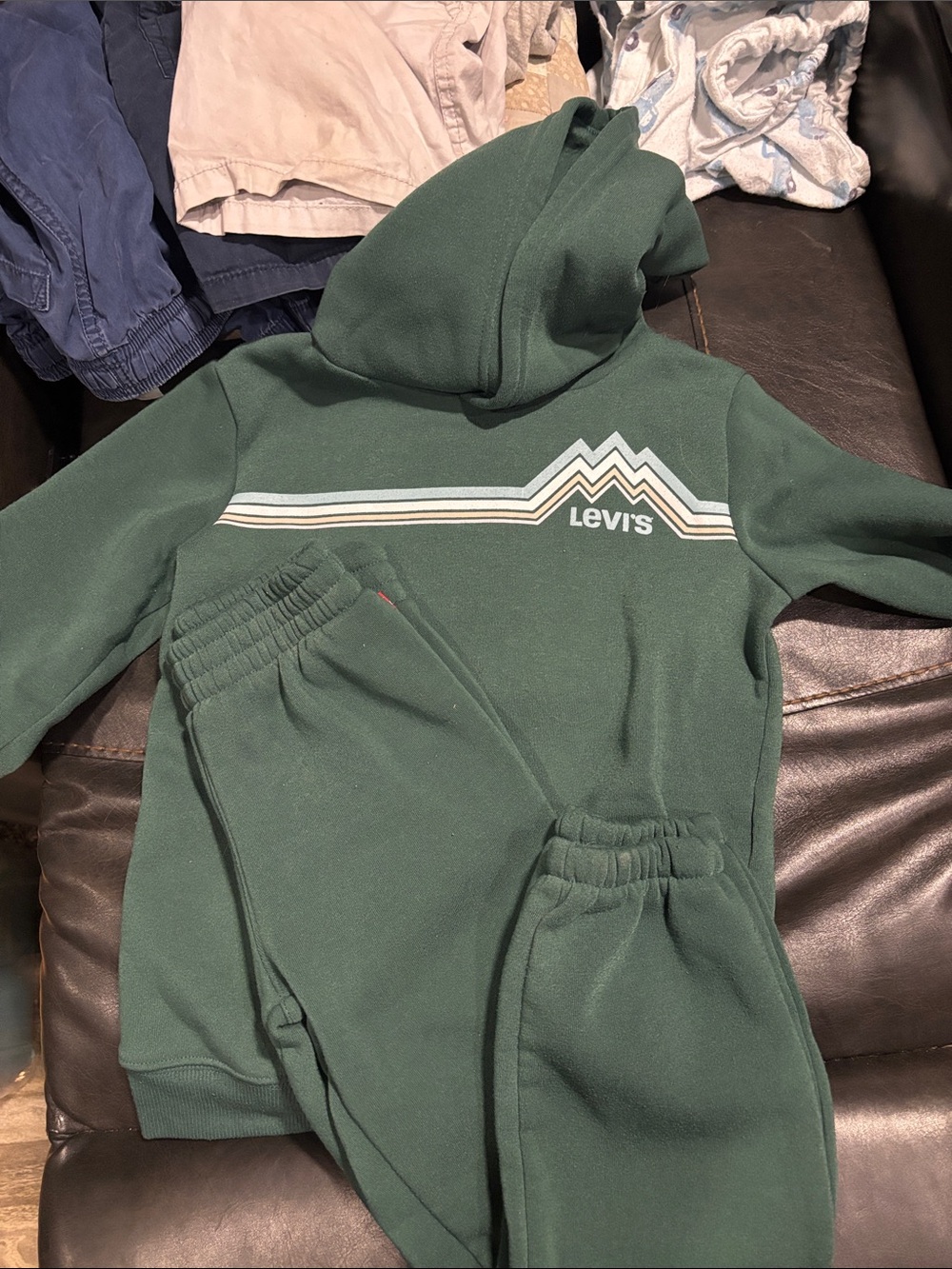 Boys Levi sweatsuit